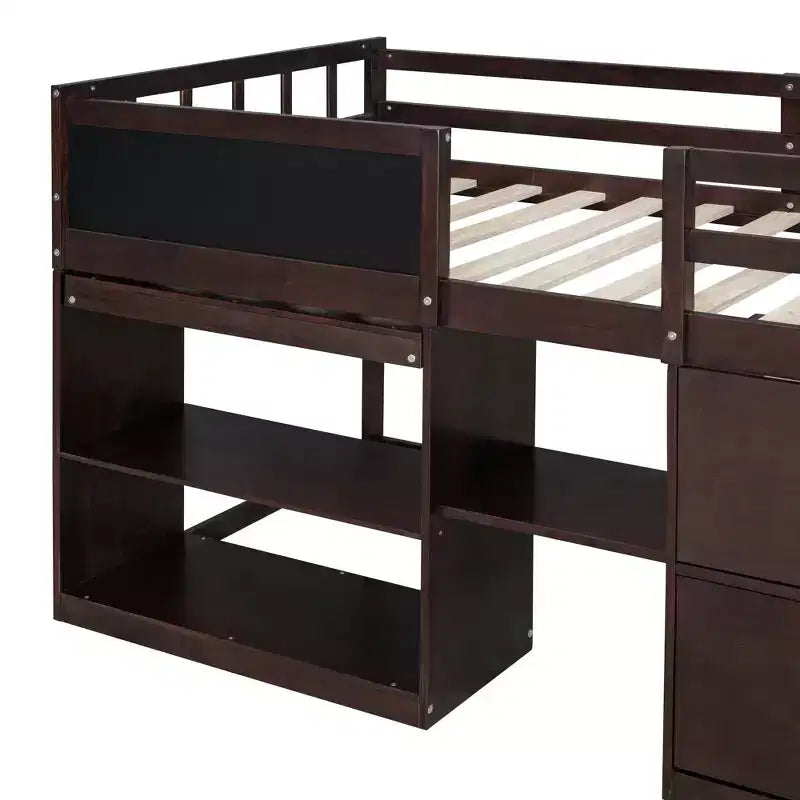 Letto a soppalco basso con scrivania a rotelle e mensole portaoggetti, letto a soppalco singolo in legno con 2 cassetti e lavagna per bambini