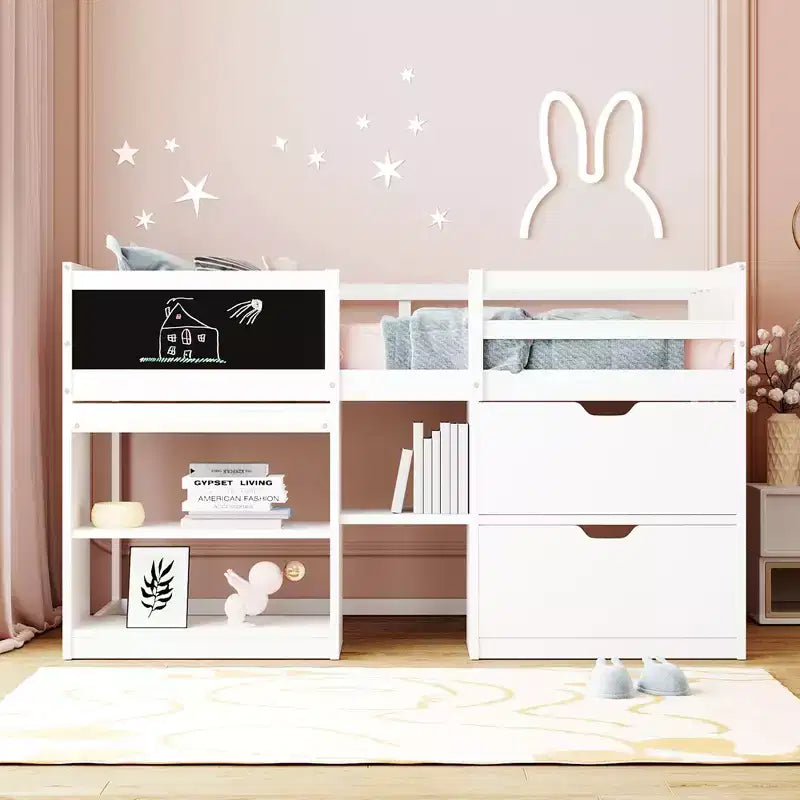 Letto a soppalco basso con scrivania a rotelle e mensole portaoggetti, letto a soppalco singolo in legno con 2 cassetti e lavagna per bambini