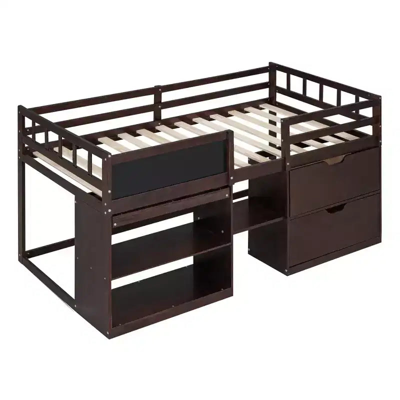 Letto a soppalco basso con scrivania a rotelle e mensole portaoggetti, letto a soppalco singolo in legno con 2 cassetti e lavagna per bambini