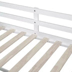 Letto a soppalco basso con scrivania a rotelle e mensole portaoggetti, letto a soppalco singolo in legno con 2 cassetti e lavagna per bambini