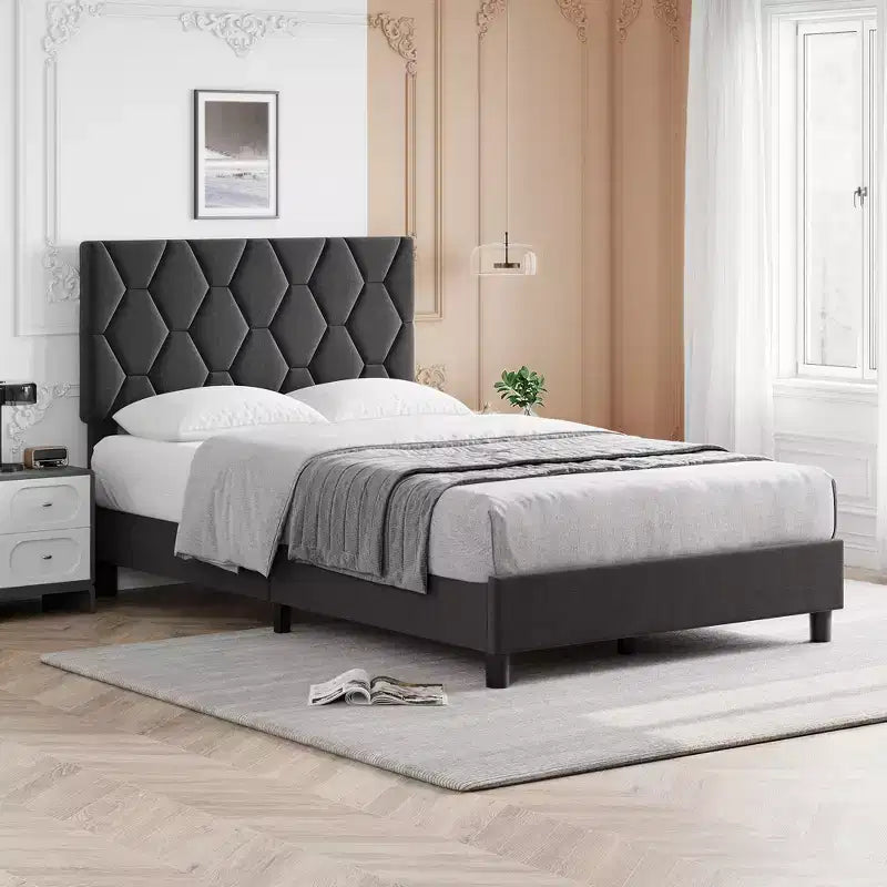 Struttura letto moderna imbottita con testiera regolabile, piattaforma resistente, supporto robusto con doghe in legno, silenziosa, non necessita di rete a molle.