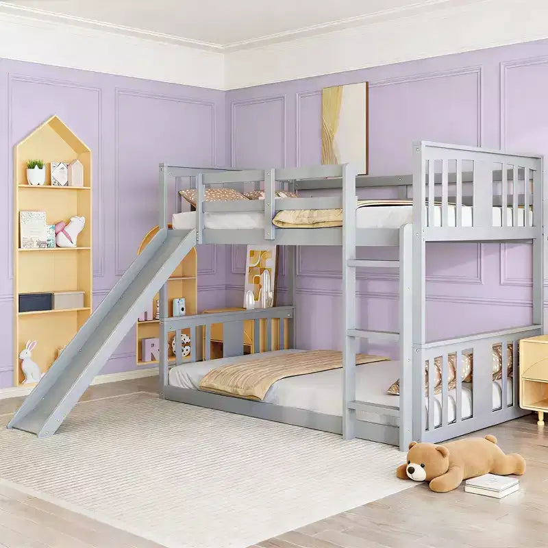 Letto a castello basso in legno gemello su gemello con scivolo reversibile