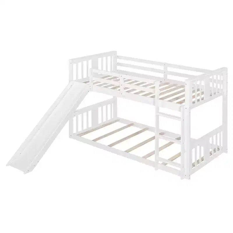 Letto a castello basso in legno gemello su gemello con scivolo reversibile
