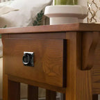 Comodino in rovere medio - Leick Home: frassino massiccio, stile Mission, 28" di altezza, con cassetto