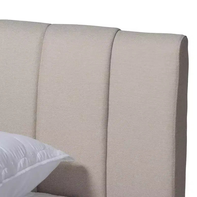 Letto a piattaforma King Brita in noce beige