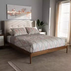 Letto matrimoniale imbottito in tessuto color beige in legno di noce di Brooklyn, stile moderno di metà secolo