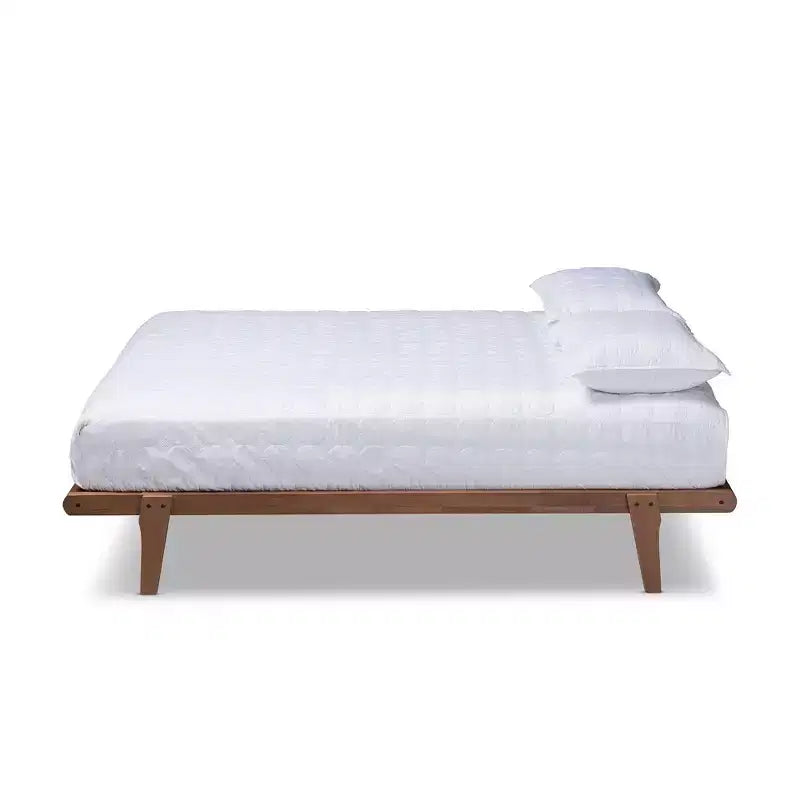 Struttura letto a piattaforma in legno rifinito
